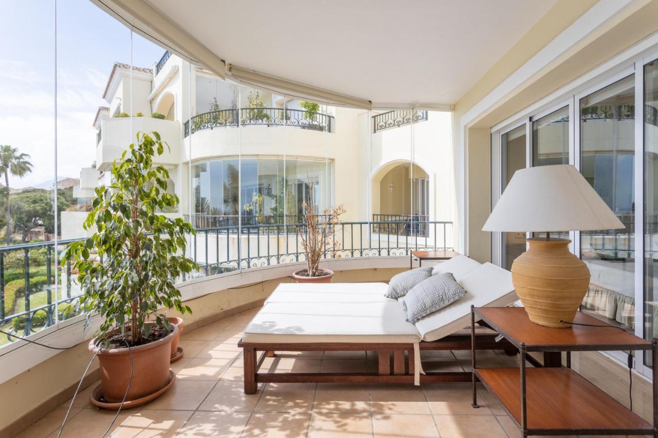 Homeforguest Front Line Beach Apartment In Hacienda Playa Marbella Exterior foto